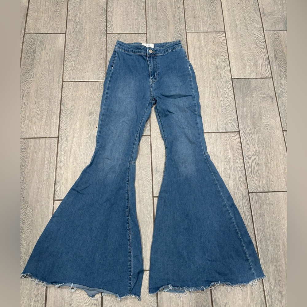 Free people bell bottom jeans Size 26 - Picture 2 of 8